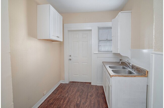 Foto del edificio - 111 S Olive St