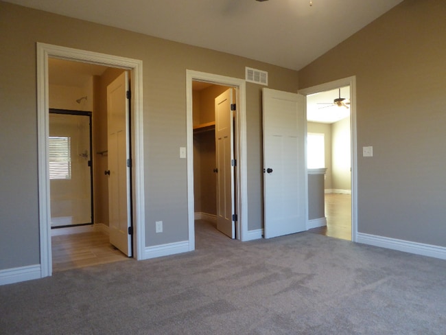 Foto del edificio - 5917 N Newport St