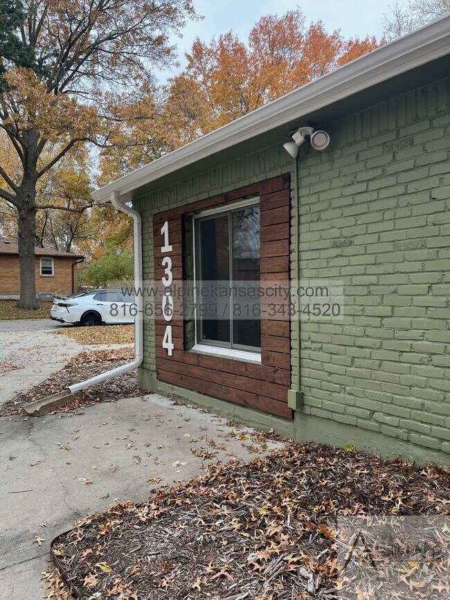 Foto del edificio - Available Mid January! 5 Bedrooms, PLUS Rec Room in Gladstone!