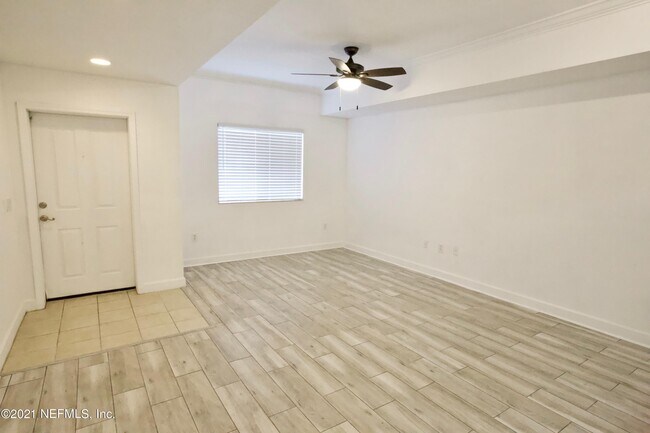 Foto del edificio - 9745 Touchton Rd