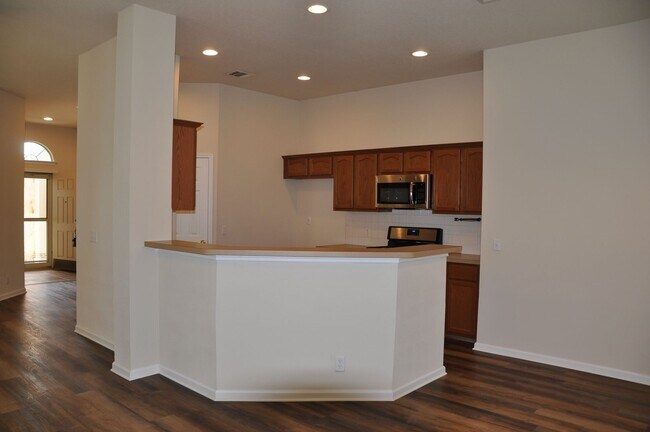 Foto del edificio - 3 Bedroom 2 Bath with Study in Kyle