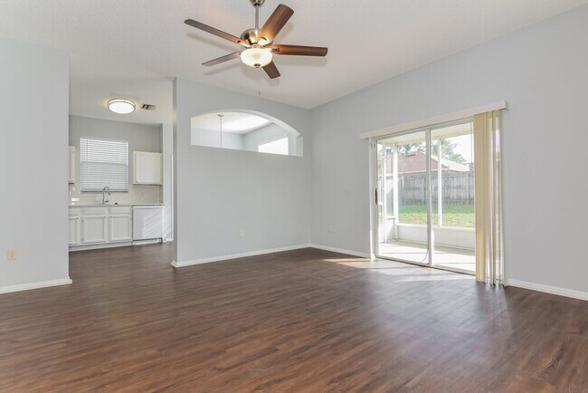 Building Photo - 327 Sand Ridge Dr