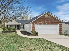 Building Photo - 411 Revis Creek Ct