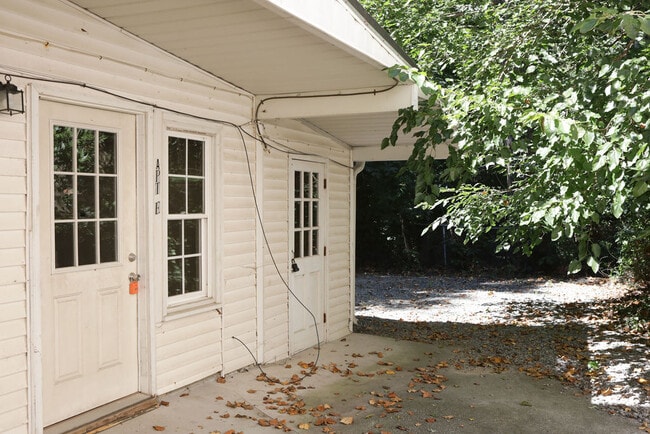 Building Photo - 1806 Walker Ave