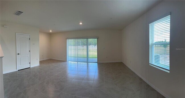 Foto del edificio - 3356 Private Oak Dr