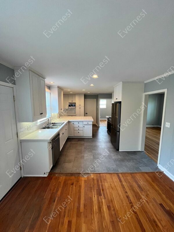 Building Photo - 4908 Timberhill Dr