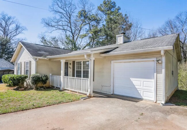 Foto del edificio - 3 bed 2 bath in Decatur!