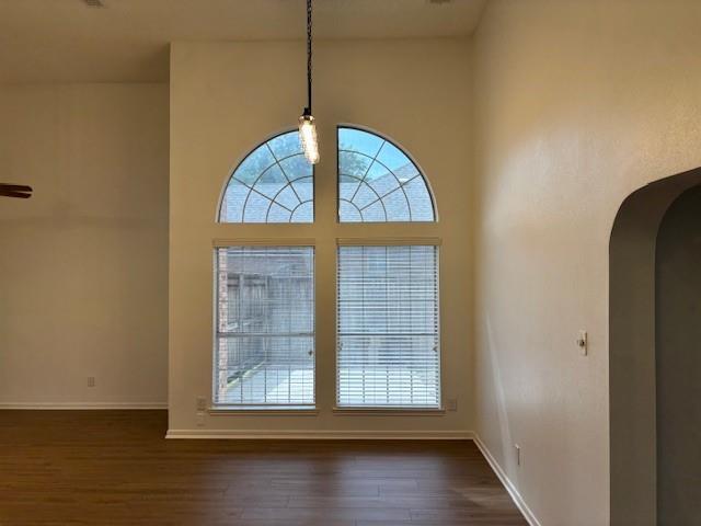 Building Photo - 562 Mercer St