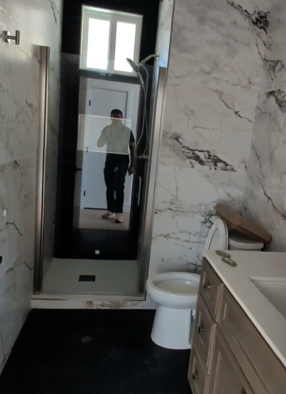 Foto del edificio - 3036 Greenwood Dr