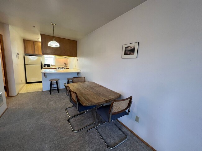 Foto del edificio - 1 Bedroom Furnished Condo in Hood River In...