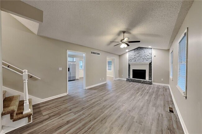 Foto del edificio - 266 Grapevine Dr