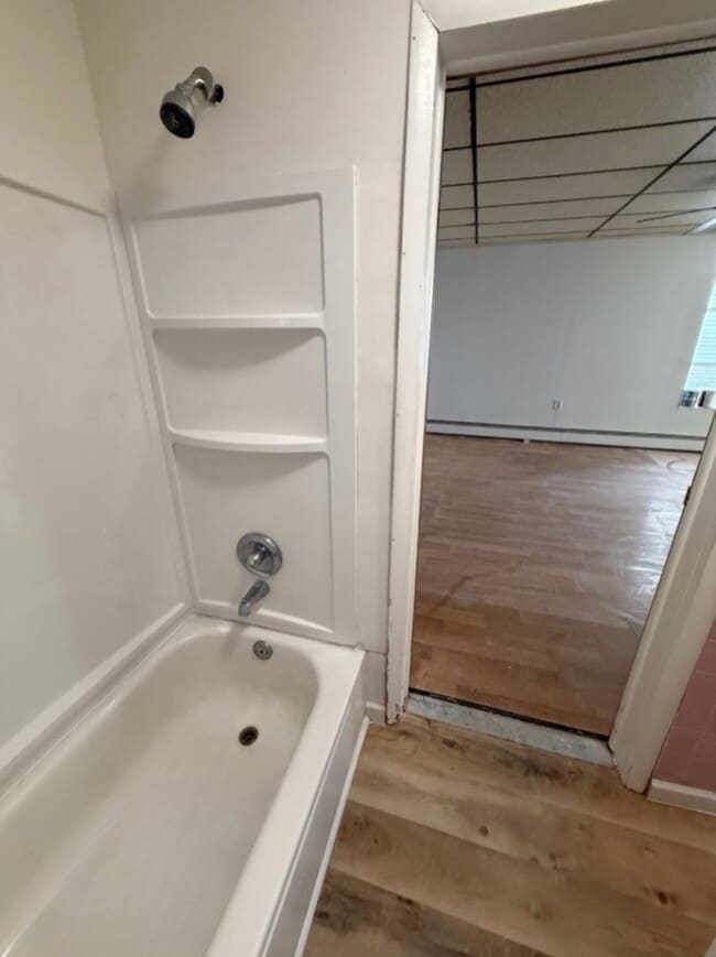 Building Photo - 1624 3rd Ave