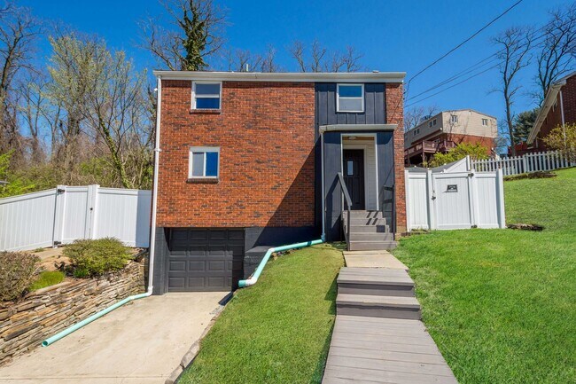 Foto del edificio - Gorgeous 3 bedroom home in North Versaille...