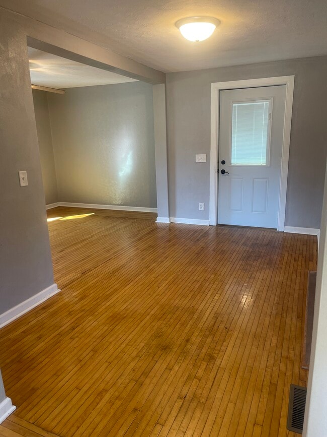 Building Photo - 1408 Purvis Ave