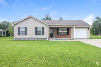 Building Photo - 731 Clear Cir