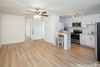 Building Photo - 47-420-420 Hui Iwa St