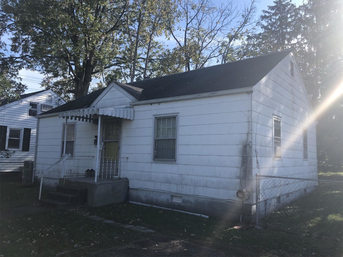 2501 Harrison Ave, Saint Albans, WV 25177 House Rental in Saint Albans, WV