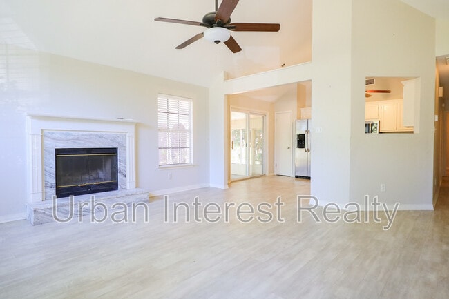 Foto del edificio - 294 Magnolia Creek Rd