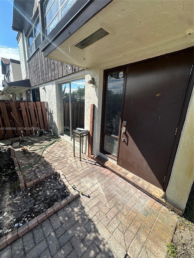 Foto del edificio - 3201 NW 4th Terrace