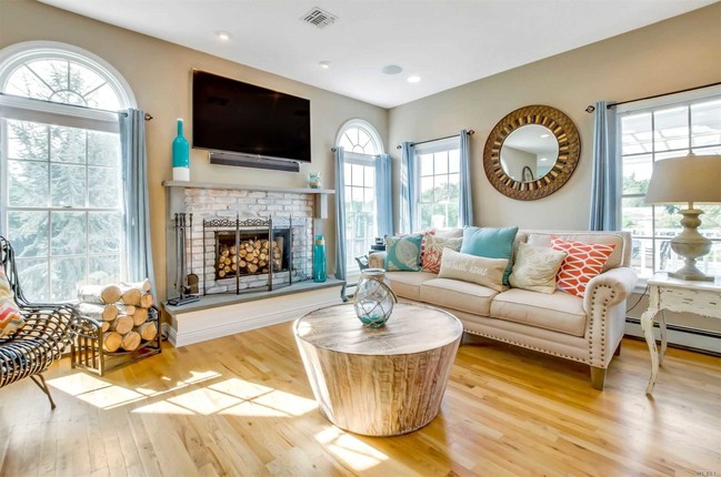 Foto del edificio - 725 Jacobs Ln