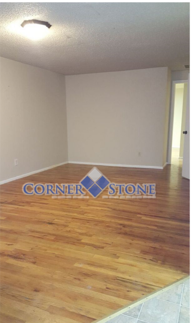 Building Photo - Irving Duplex