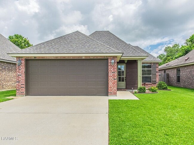 Building Photo - 406 Milton Estates Ln