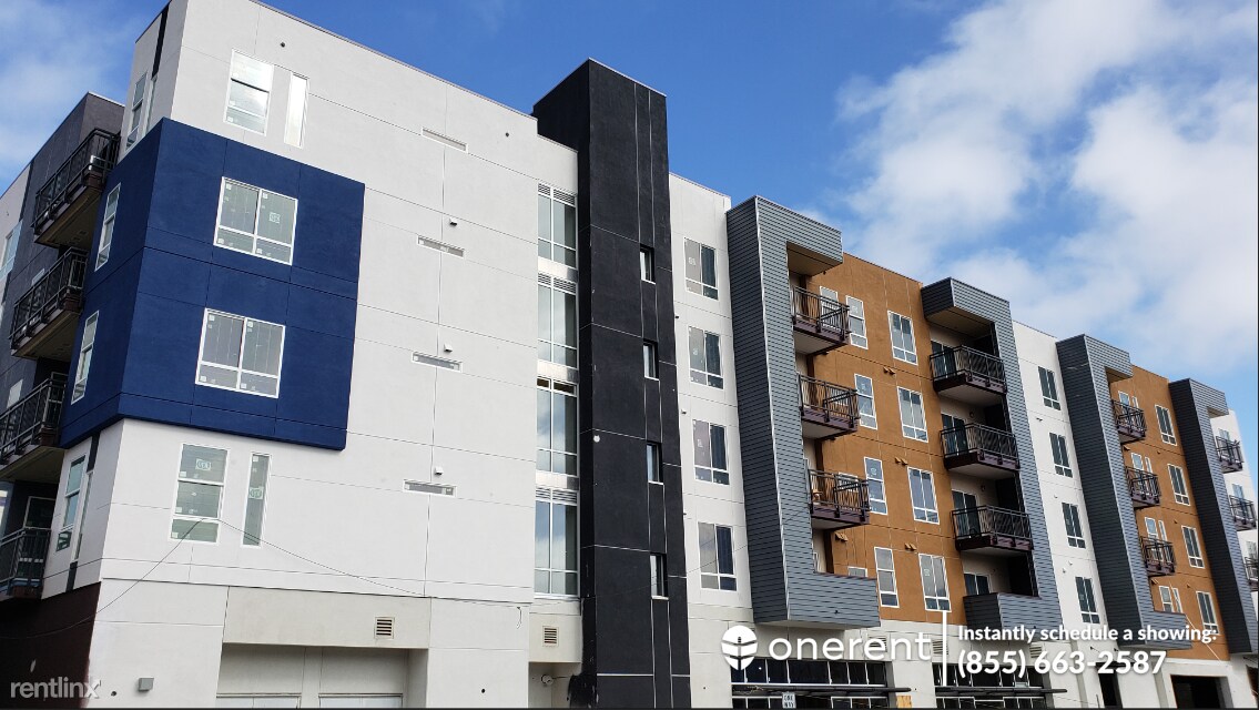 Foto principal - 100 Baden Ave