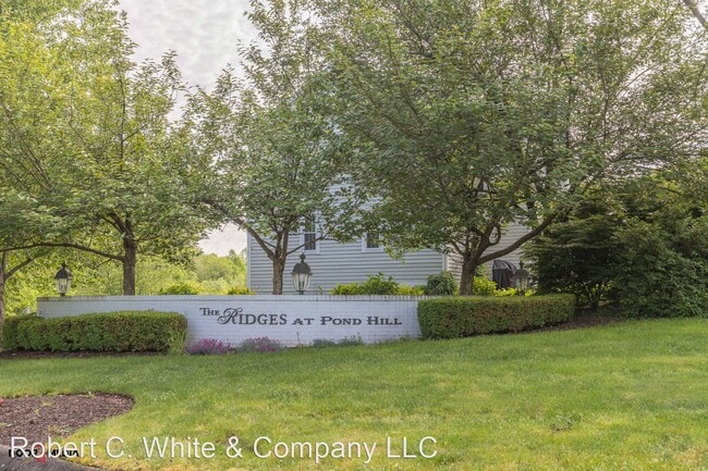 Building Photo - 2 br, 2.5 bath House - 8 Saint Andrews Cir...