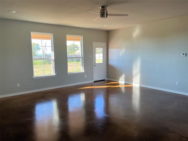Building Photo - 1042 CR 327