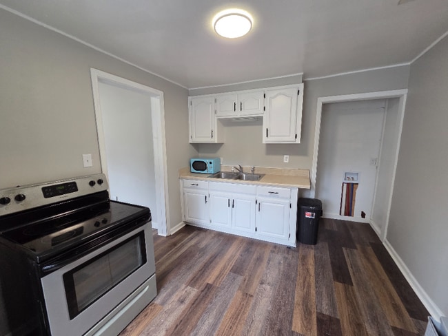 Foto del edificio - 710 Fairview Ave