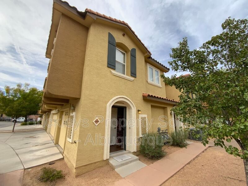 601 Menaul Blvd NE Unit 3306, Albuquerque, NM 87107 Condo for Rent