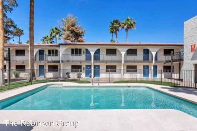Building Photo - 1905 W Las Palmaritas Dr