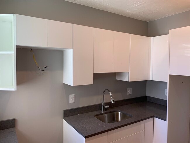 Foto del edificio - 8 Beethoven St