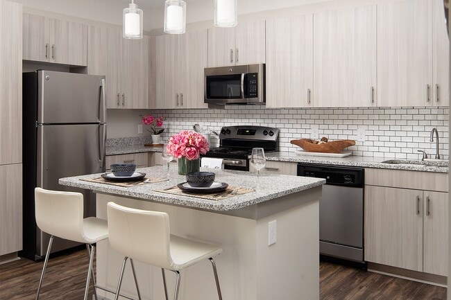 Building Photo - One White Oak