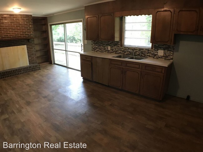 Building Photo - 4 br, 2 bath House - 605 5th Avenue