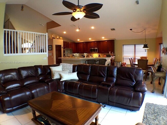 Building Photo - 148 Jones Creek Dr