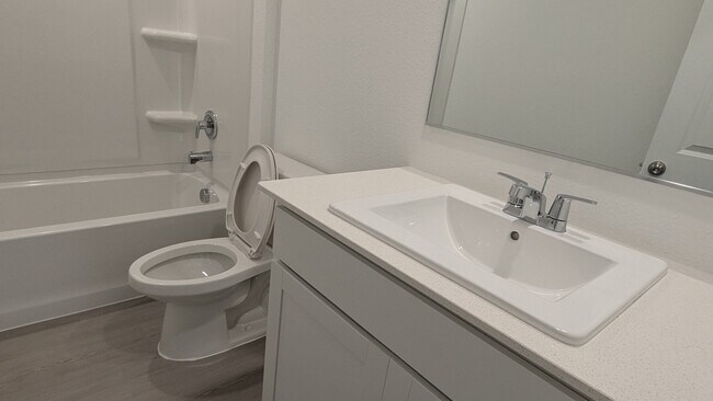 Foto del edificio - 3144 Burmese St