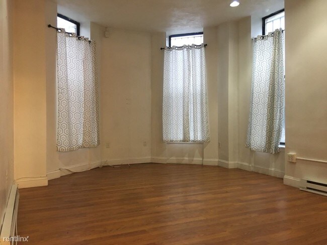 Building Photo - 537 Columbus Ave