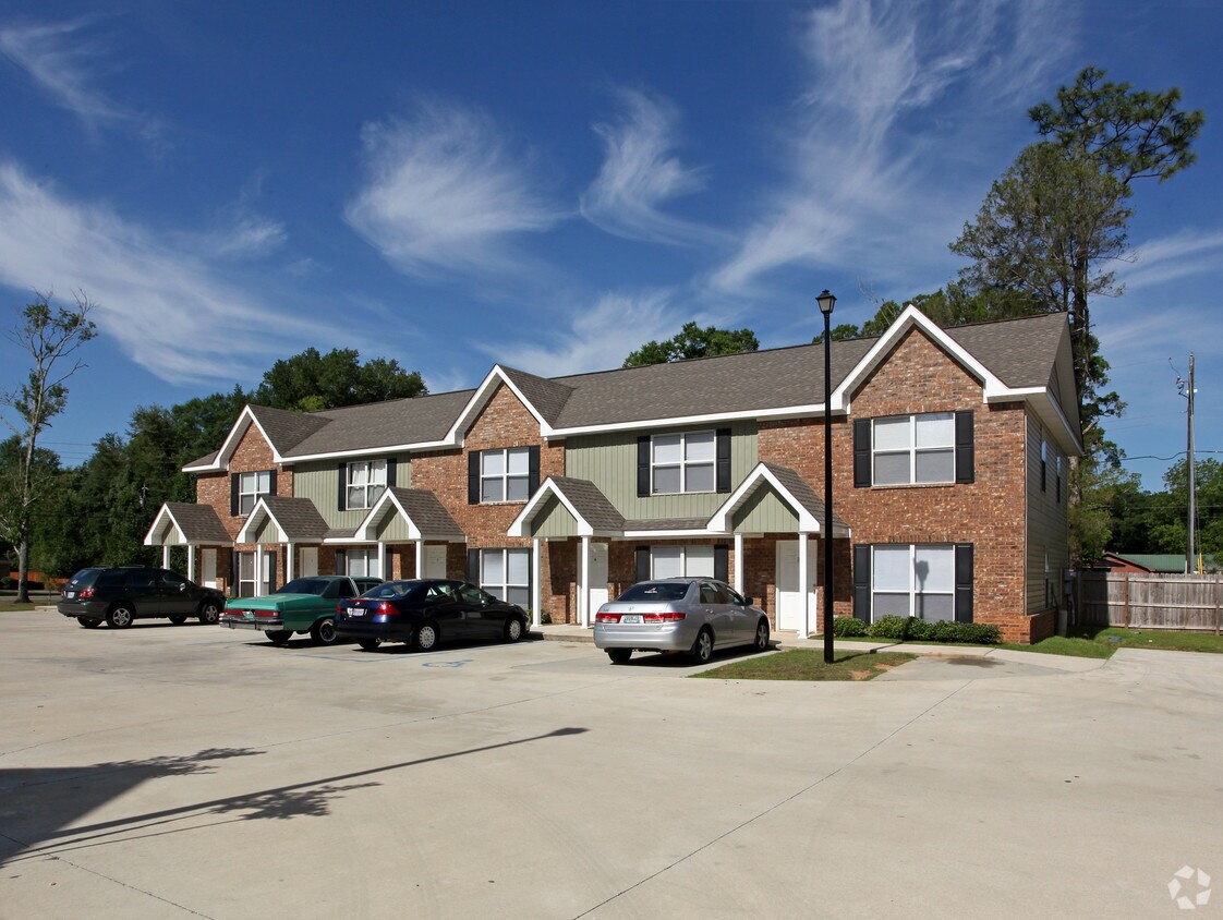 Foto del edificio - Baker Road Townhomes