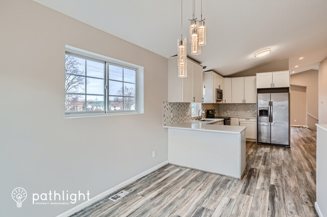 Building Photo - 100 E Spruce St, South St Paul, MN, 55075