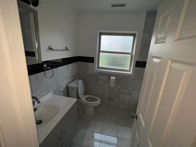 Dormitorio principal - 2833 Auxplaines Ave