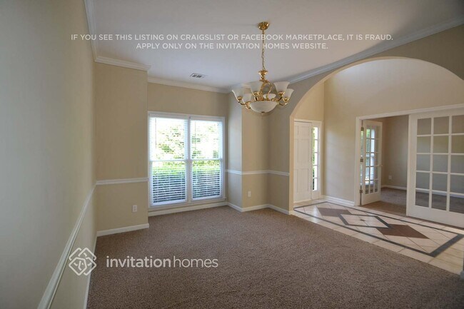 Building Photo - 2370 Rose Walk Dr