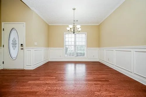 Building Photo - 221 Hedgewood Dr