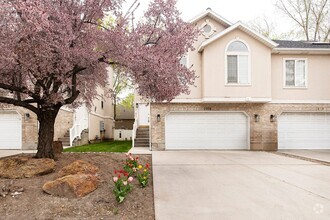 Building Photo - 2024 Cotton Willow Ln