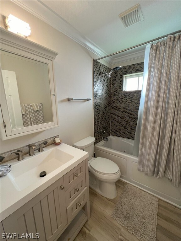 Foto del edificio - 1035 Cypress Woods Dr