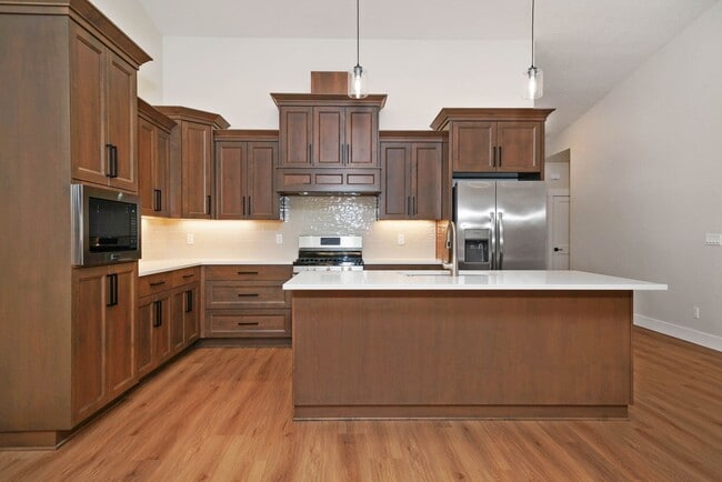 Building Photo - 3Bd/2Ba Single Story Home - Available Soon!