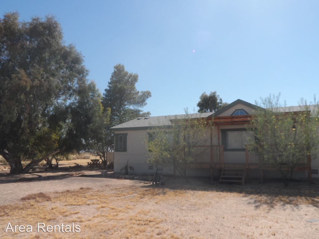 Primary Photo - 3 br, 2 bath House - 39134 TAMI ROAD