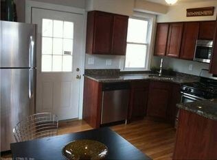 Foto del edificio - 110 Westerleigh Rd