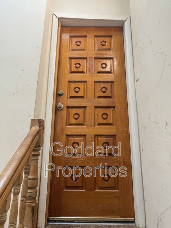 Primary Photo - 2224 Eutaw Pl