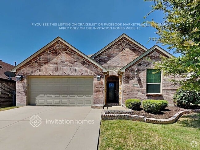 Building Photo - 1304 Roadrunner Dr